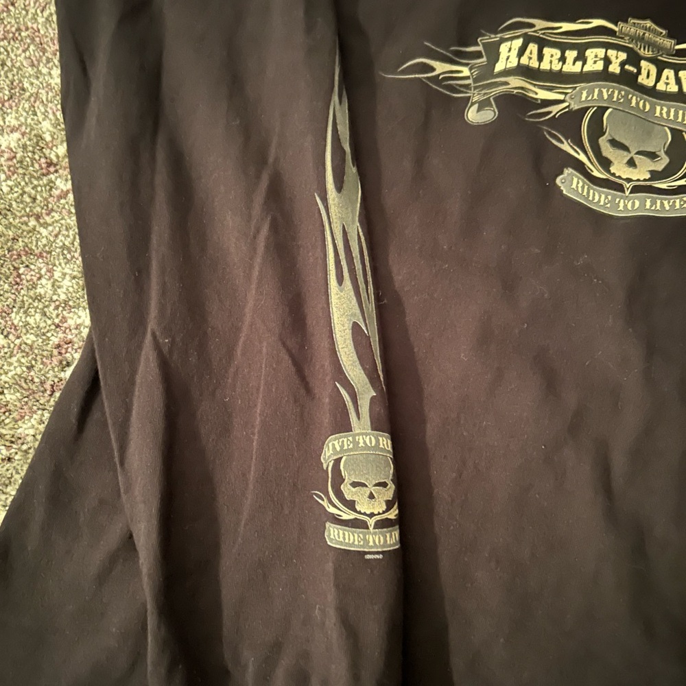 Harley-Davidson Black Long Sleeve Tee with Graphic Design - Picture 4 of 8